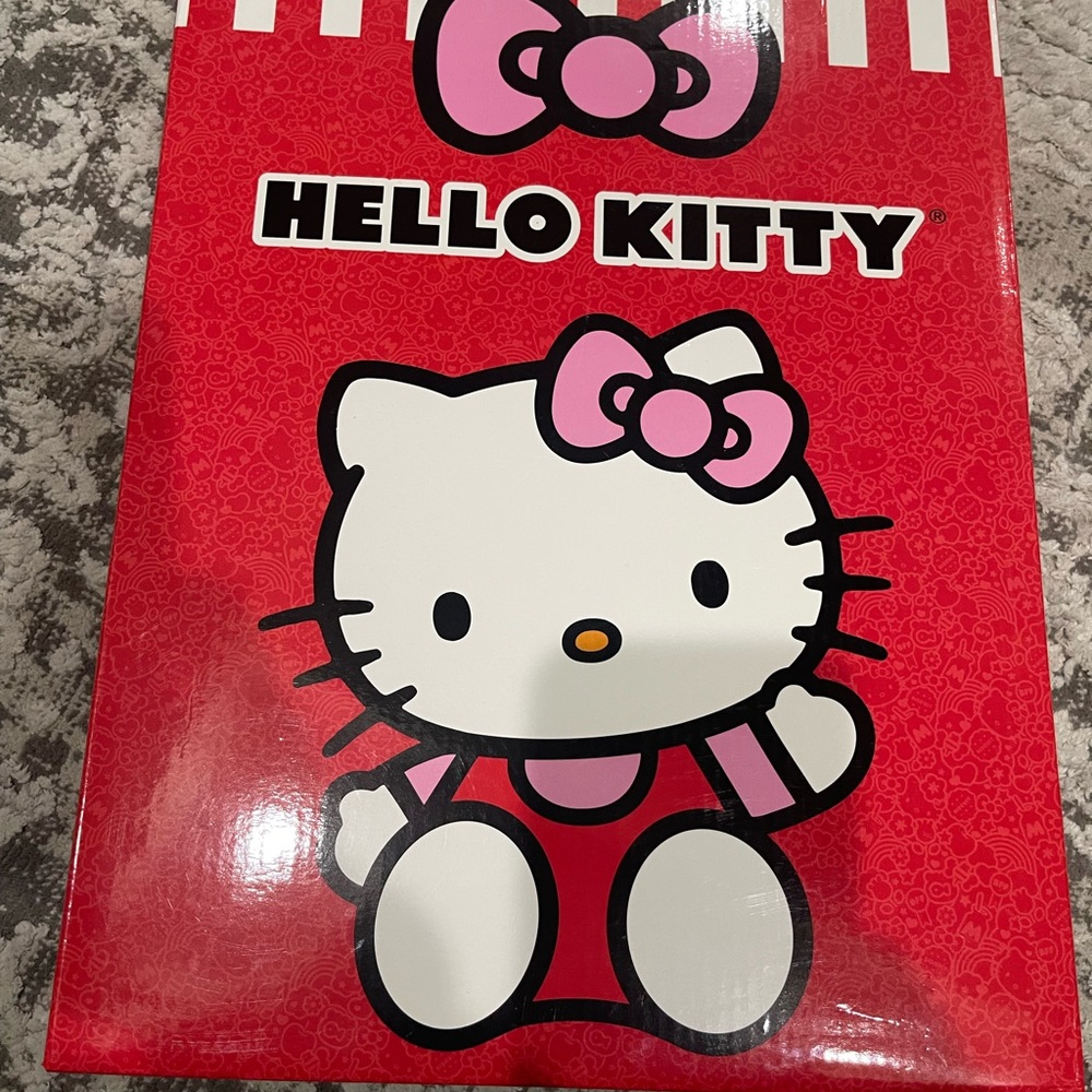 Hello Kitty Sweatshirt - Picture 4 of 4